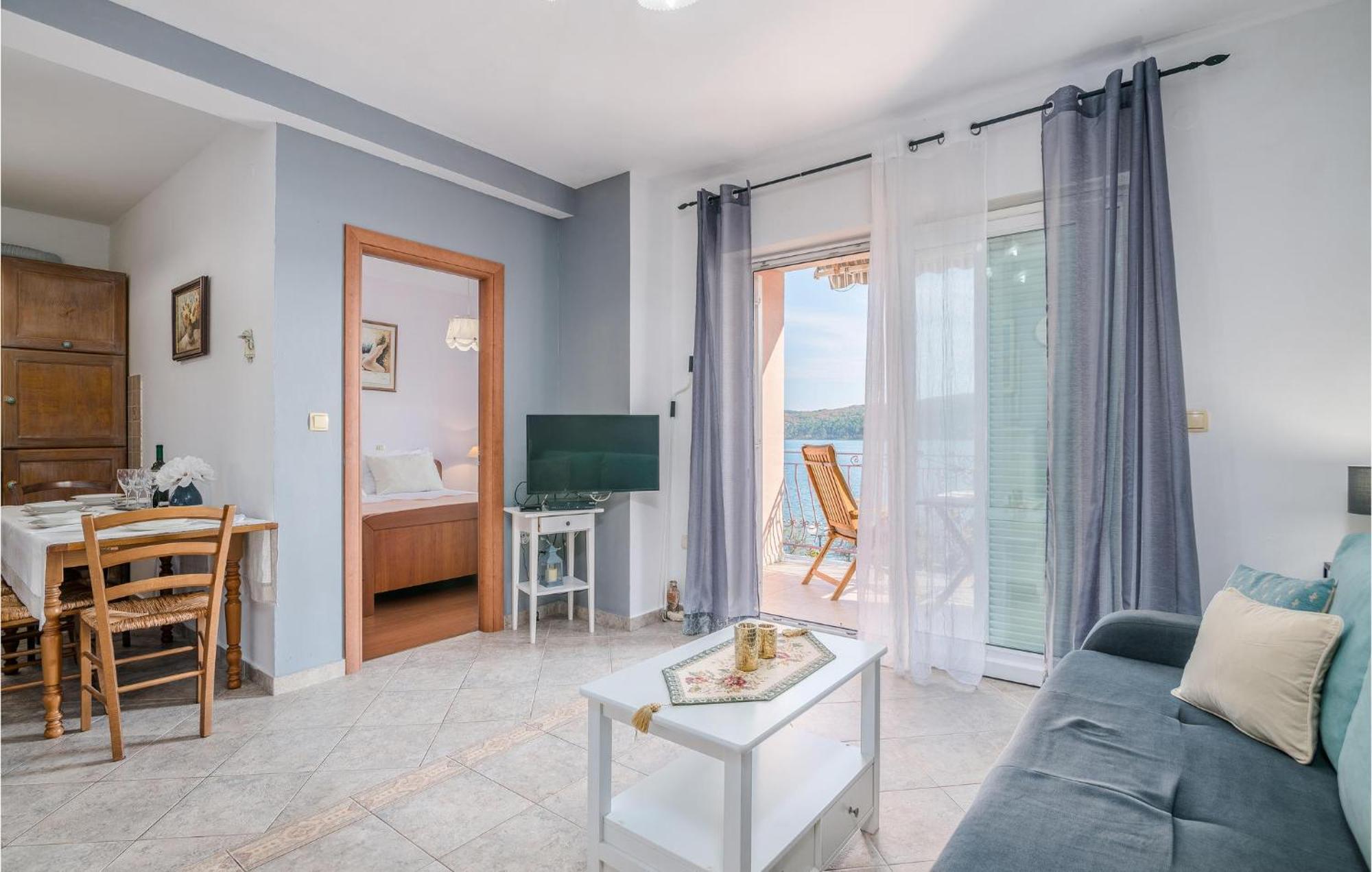 Gorgeous Apartment In Cizici With House Sea View Exteriör bild